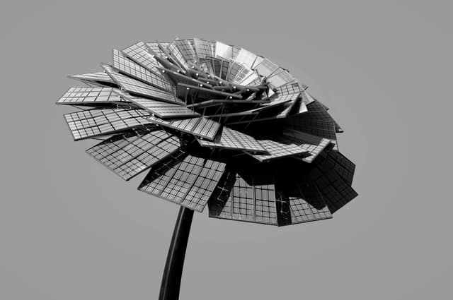Flower‑shaped structure made from solar panels
